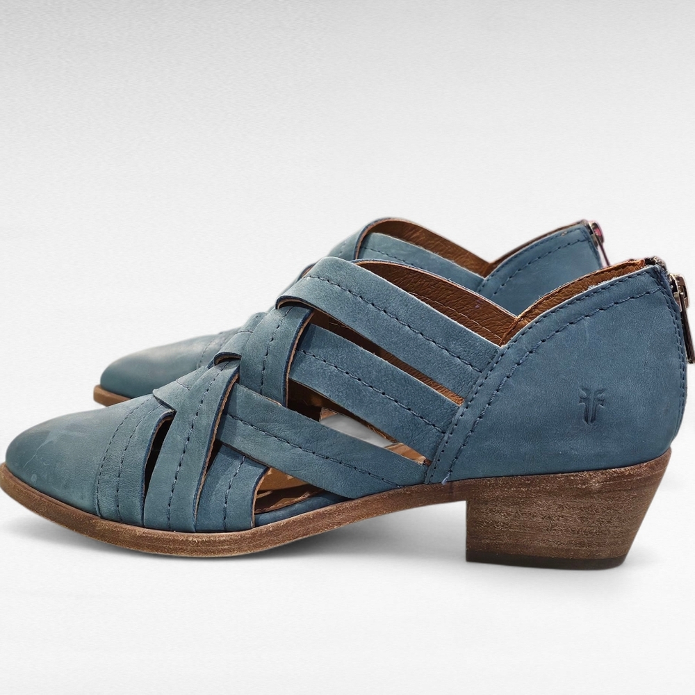 Frye Ray Huarache Blue Shooties Size 6.5M
